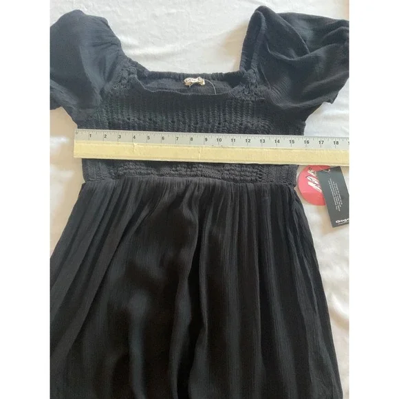 Blush Maternity Dress Medium Black Ruffle Hem‎ Short Sleeve Smocked - Picture 8 of 8